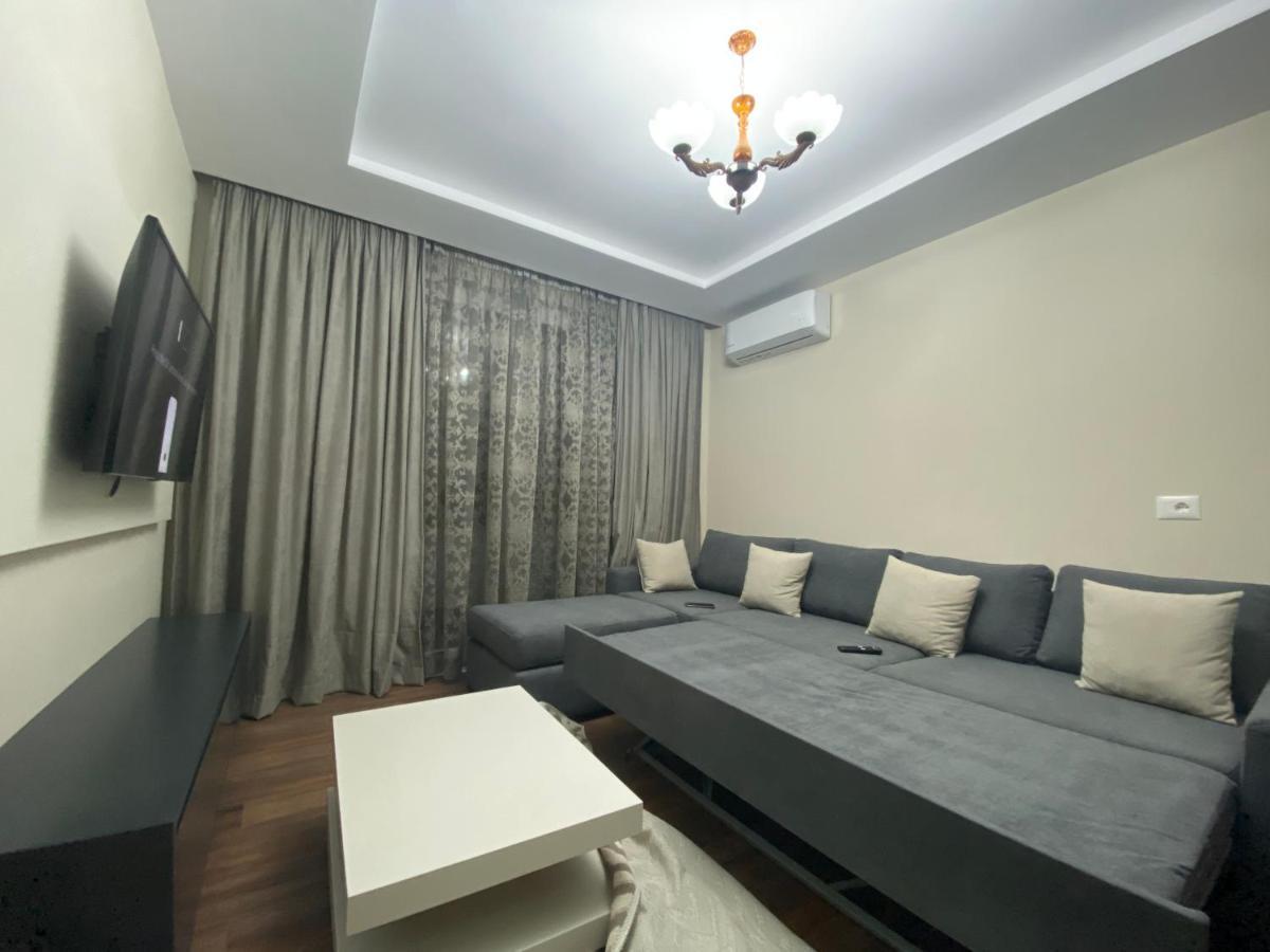Komatas Modern Apartments In Bllok Area Tirana Exterior foto